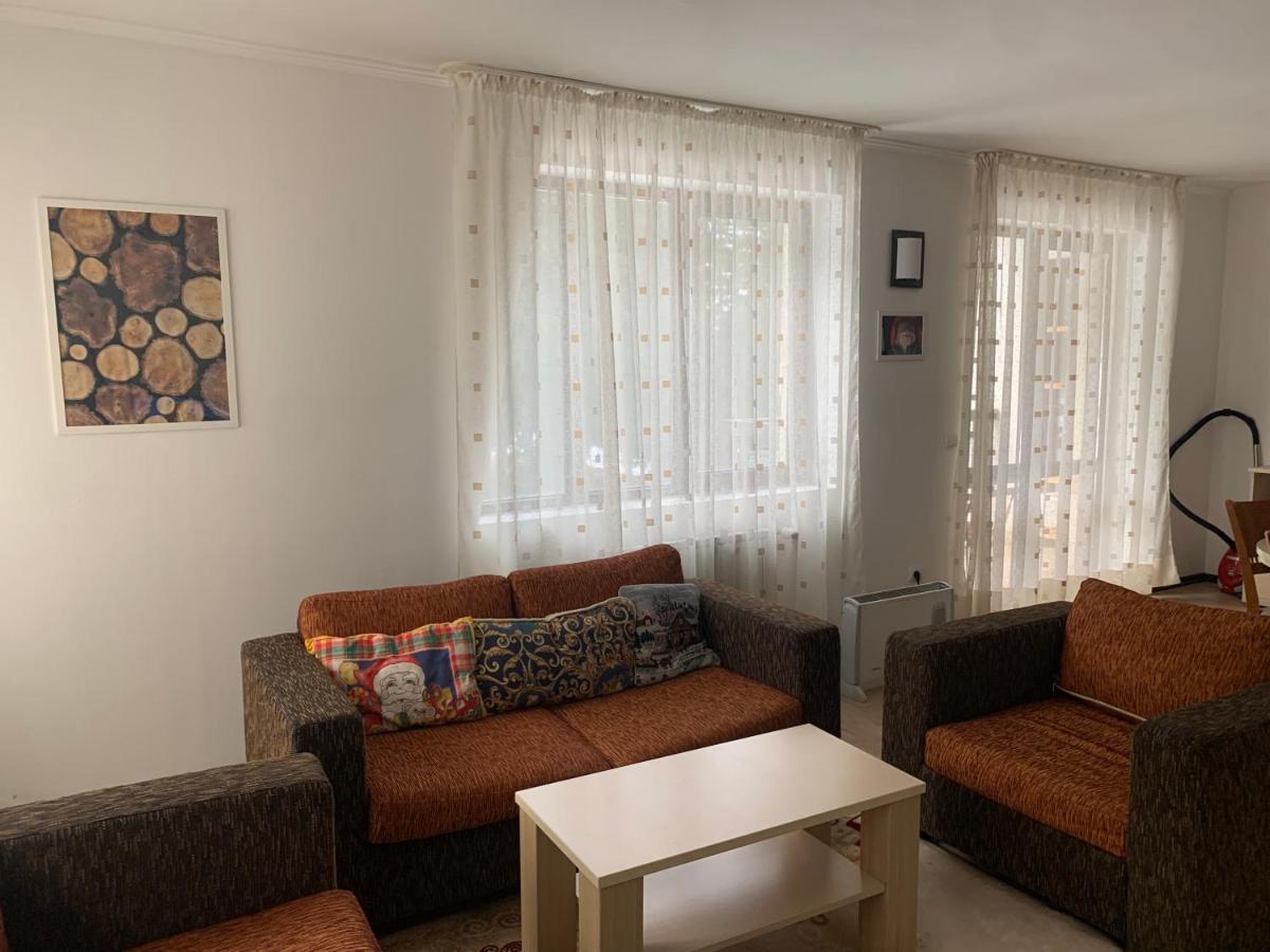 Stenata Huge Ski To Door Apartment ปอมโปโรโว ภายนอก รูปภาพ