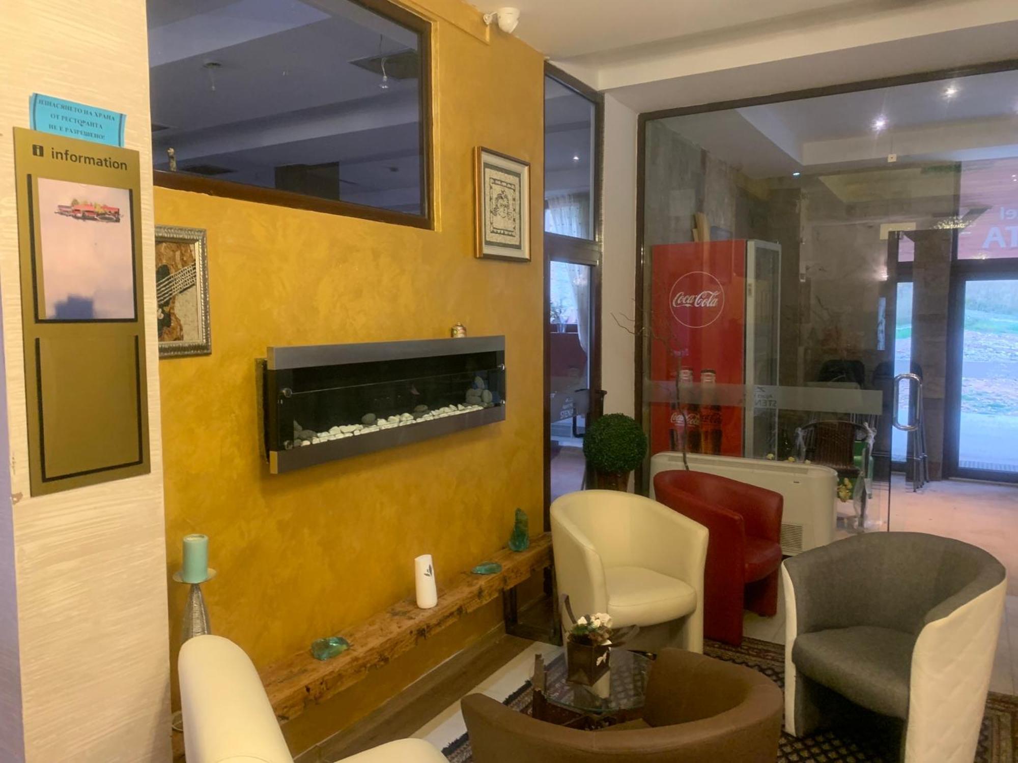Stenata Huge Ski To Door Apartment ปอมโปโรโว ภายนอก รูปภาพ