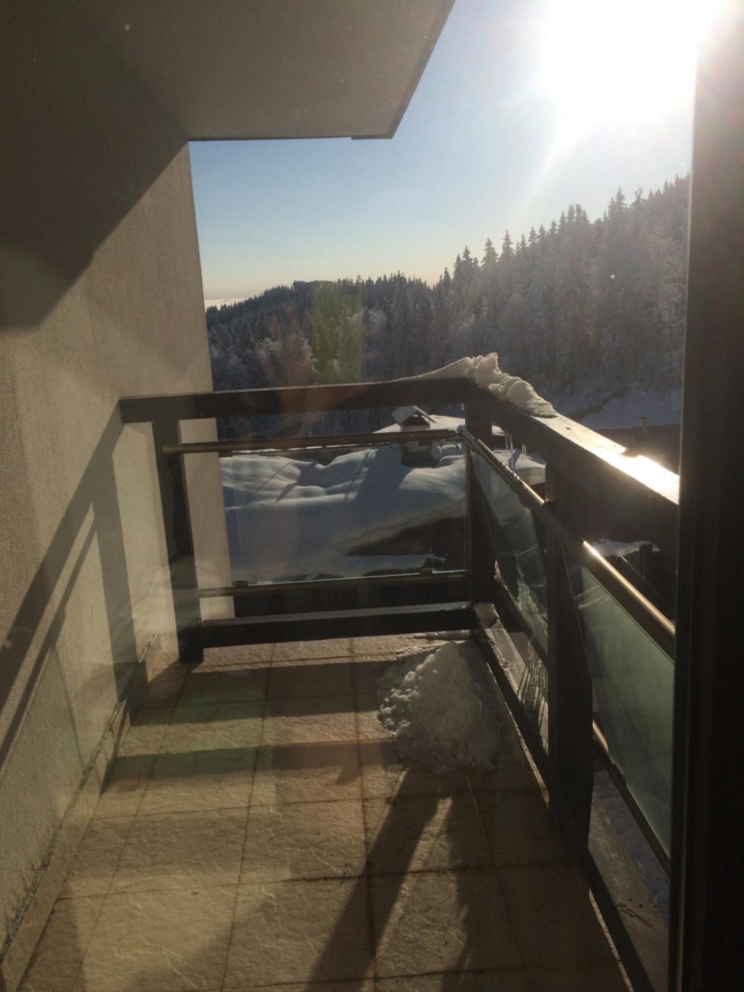 Stenata Huge Ski To Door Apartment ปอมโปโรโว ภายนอก รูปภาพ