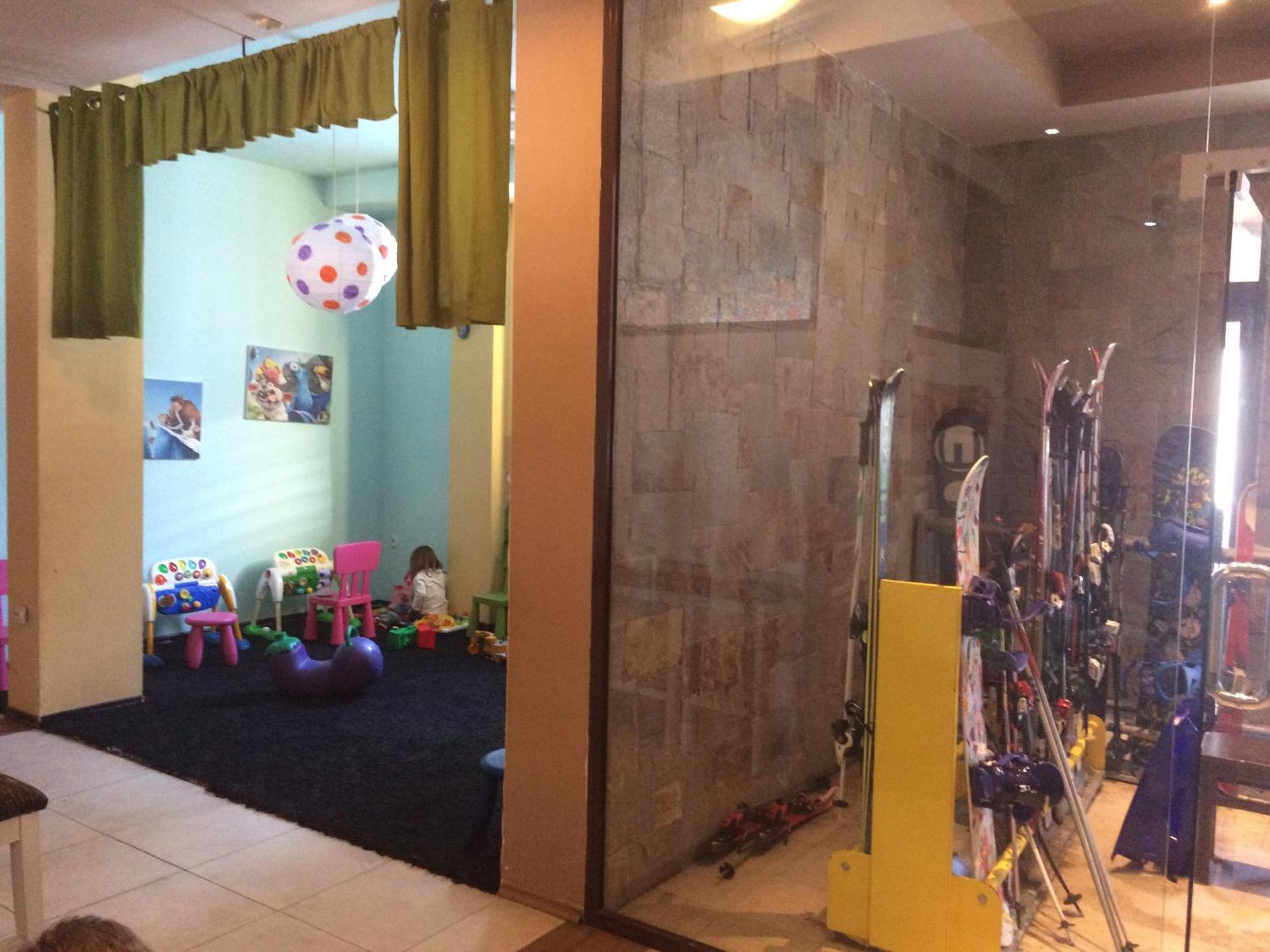 Stenata Huge Ski To Door Apartment ปอมโปโรโว ภายนอก รูปภาพ